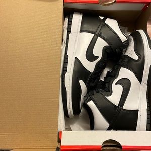 Womens Nike Dunk High White/Black Panda